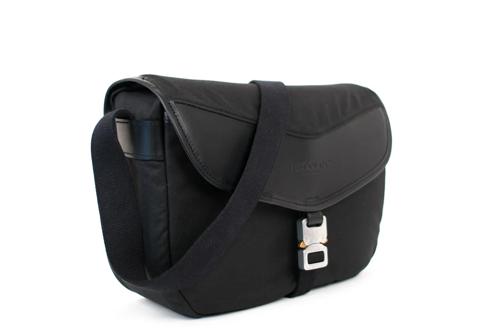Barbarossa - Black messenger bag view 2
