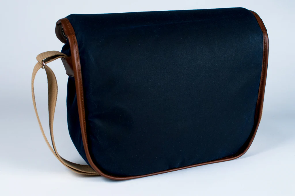 Barbarossa - Navy messenger bag view 3