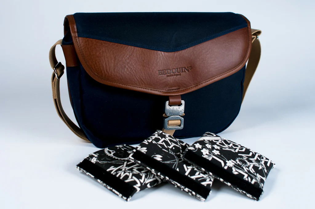 Barbarossa - Navy messenger bag view 5