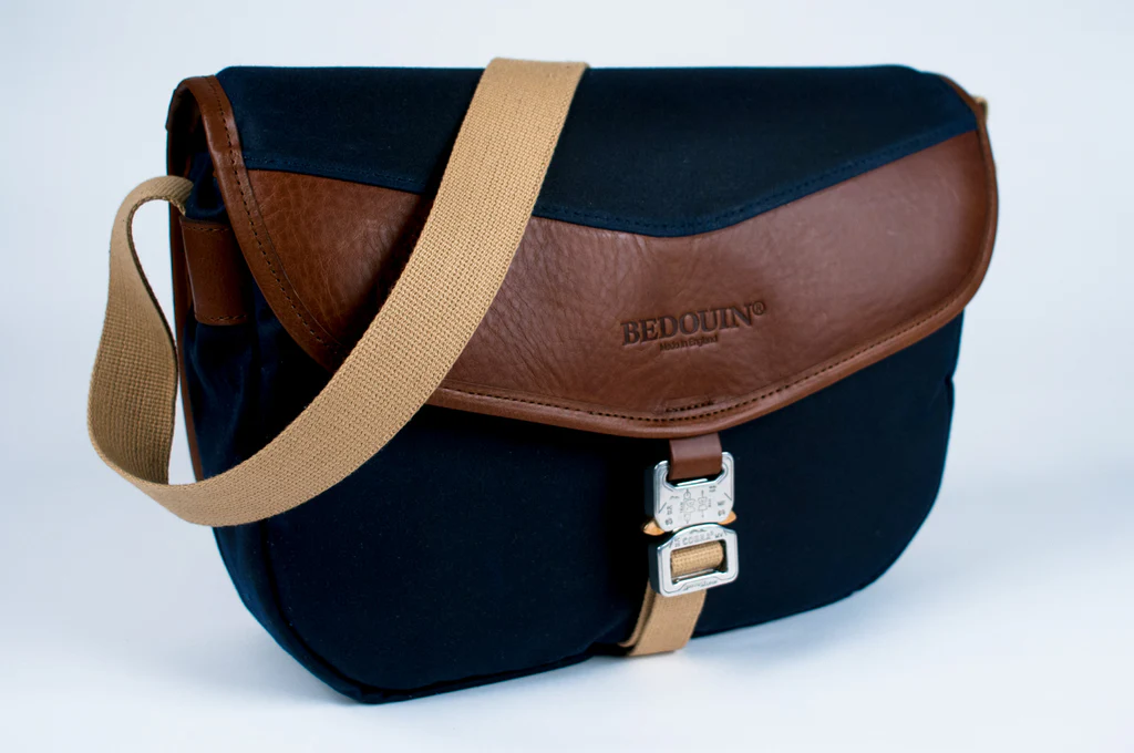 Barbarossa - Navy messenger bag