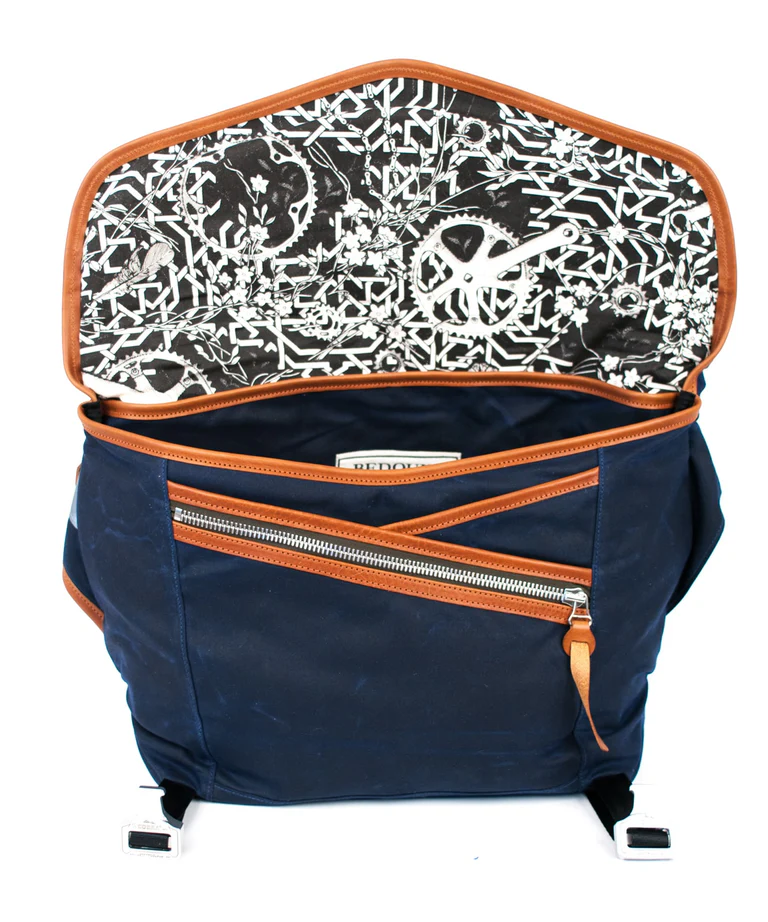 Genghis - Navy messenger bag view 5