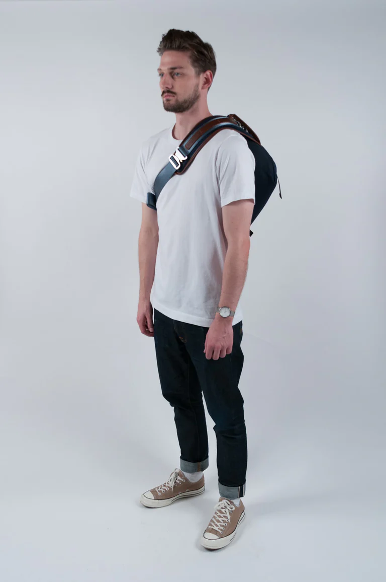 Genghis - Navy messenger bag view 7