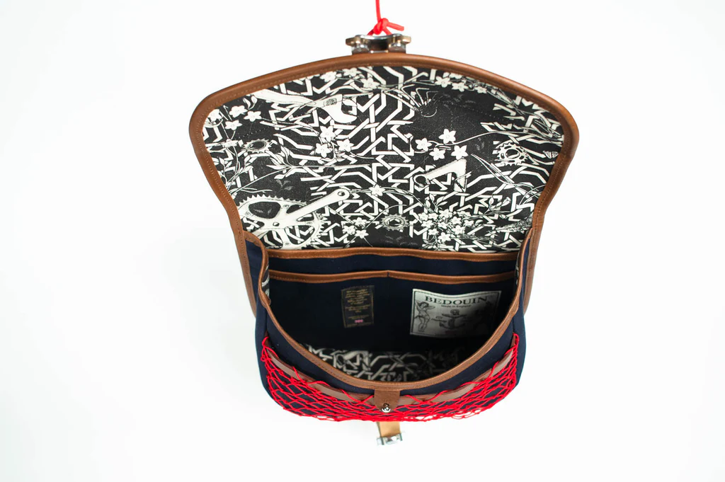 Poacher - Navy messenger bag view 5